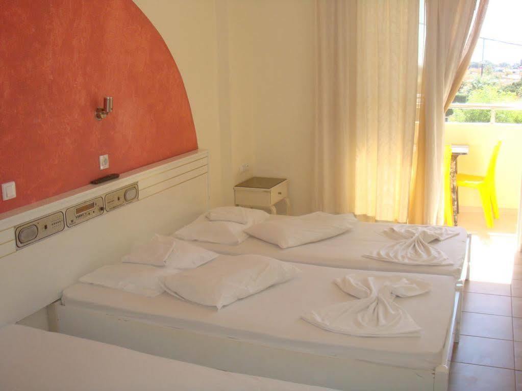 Billy'S Studios Faliraki Dış mekan fotoğraf