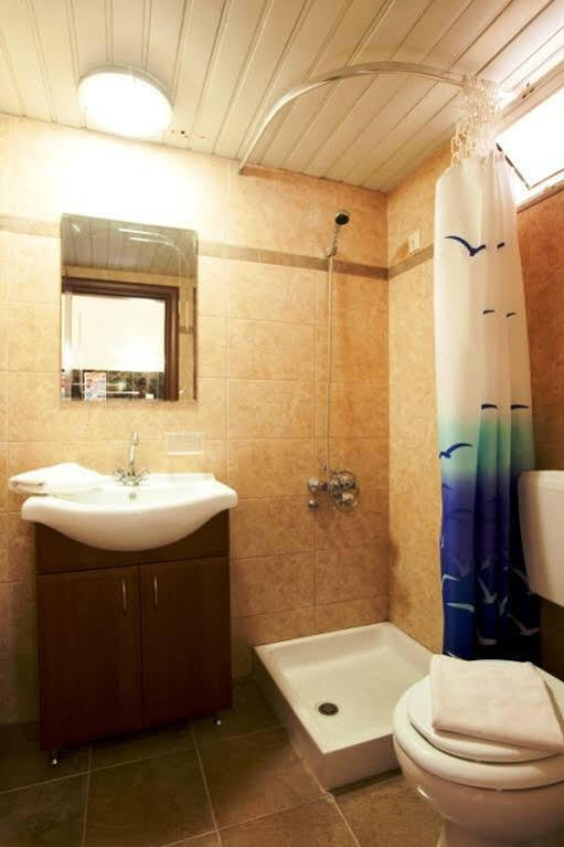 Billy'S Studios Faliraki Dış mekan fotoğraf
